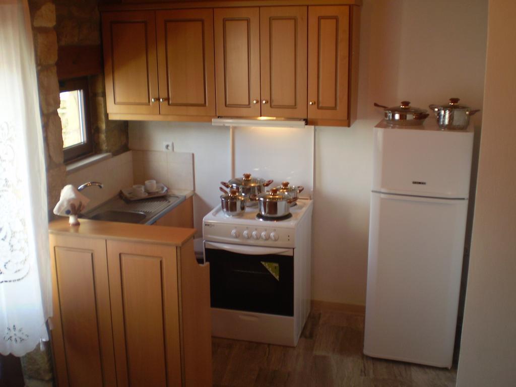 Villa Eleva Aryiroúpolis Habitación foto
